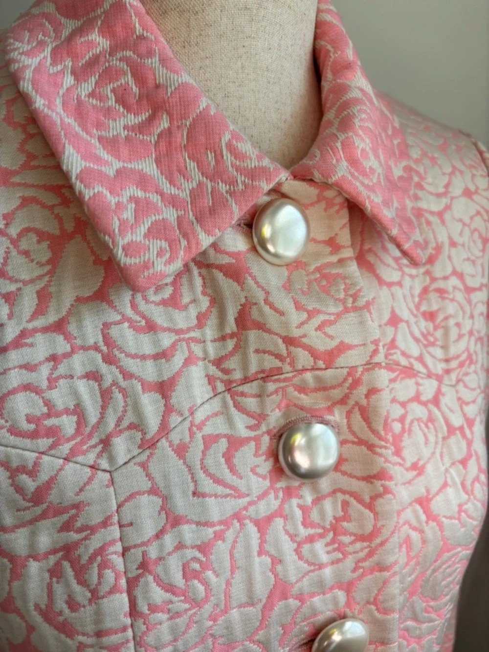 Vintage French Pink Brocade Blazer Pearl Buttons Coquette Jackie O EU 38 - Picture 4 of 8